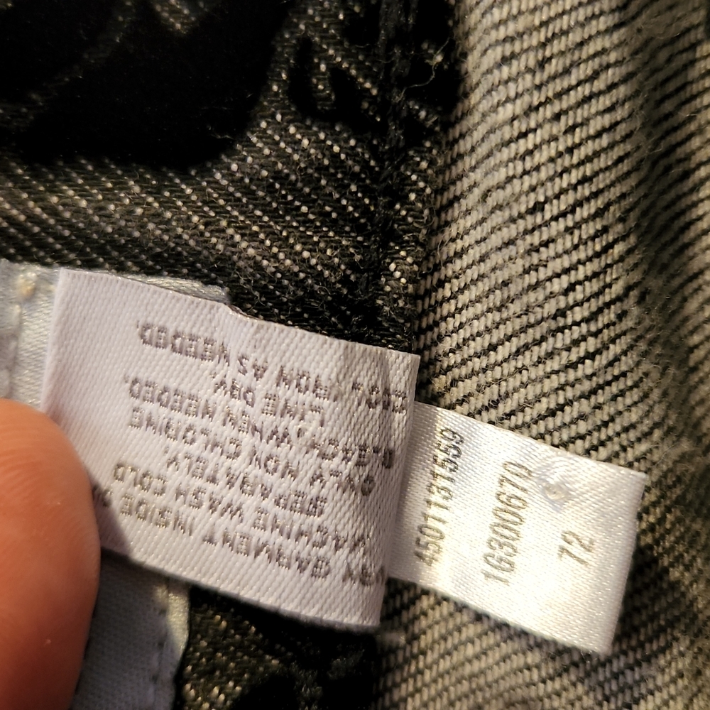 Chico’s jeans size 1.5  velvet rose black print - Picture 11 of 11